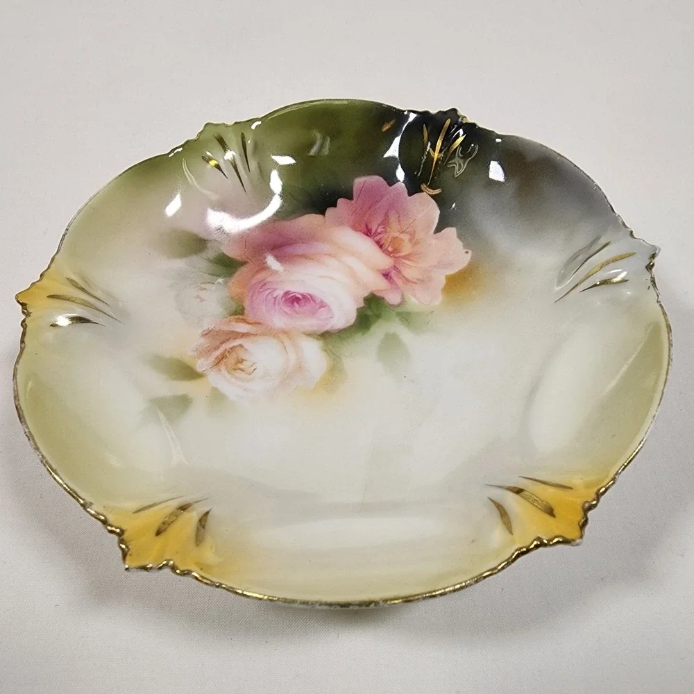 ANTIQUE RS Prussia Scalloped Hand Painted Serving Bowl Iris &‎ Roses Fruit Salad